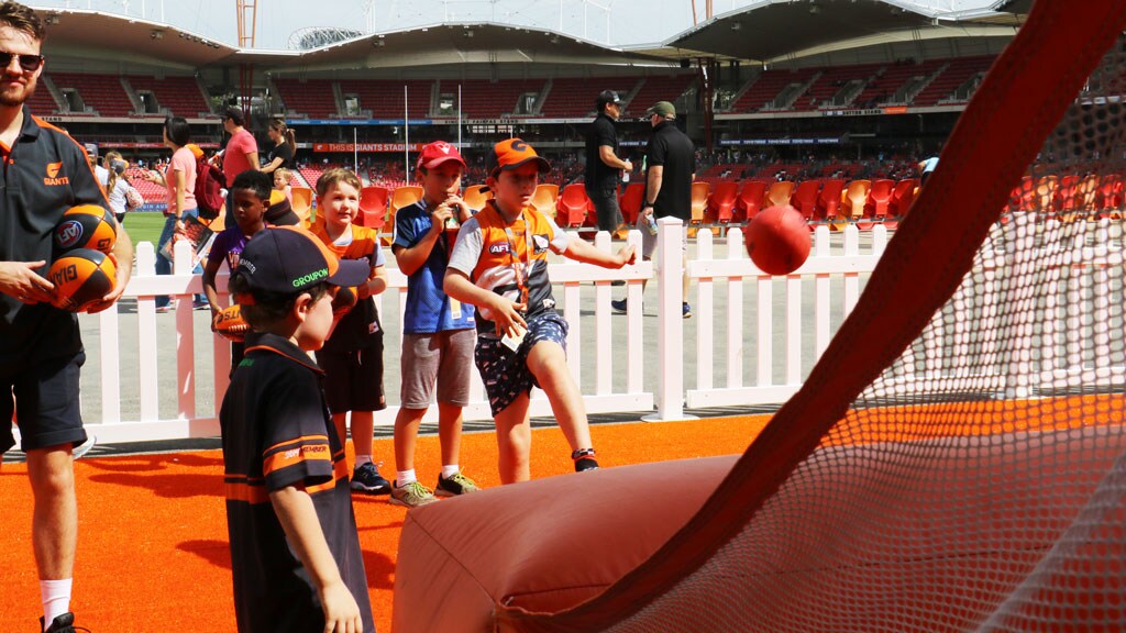 SLIDER-KIDSSUNDAY.jpg
